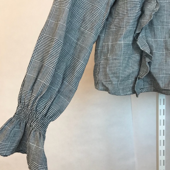{ROMEO & JULIET} Glen Plaid Ruffle Blouse - Picture 2 of 6